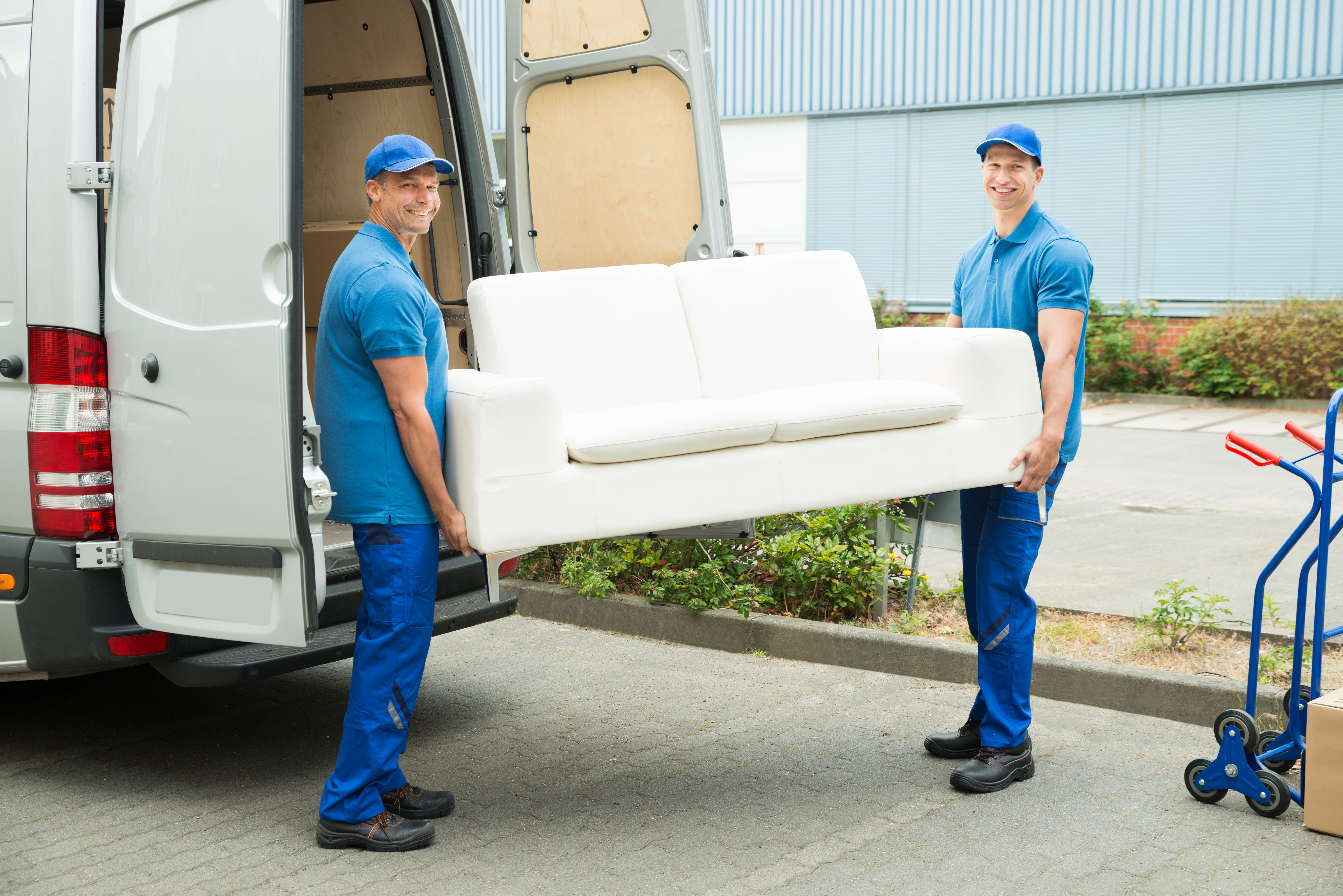 3 Questions to Ask Moving Companies Before Choosing One to Hire